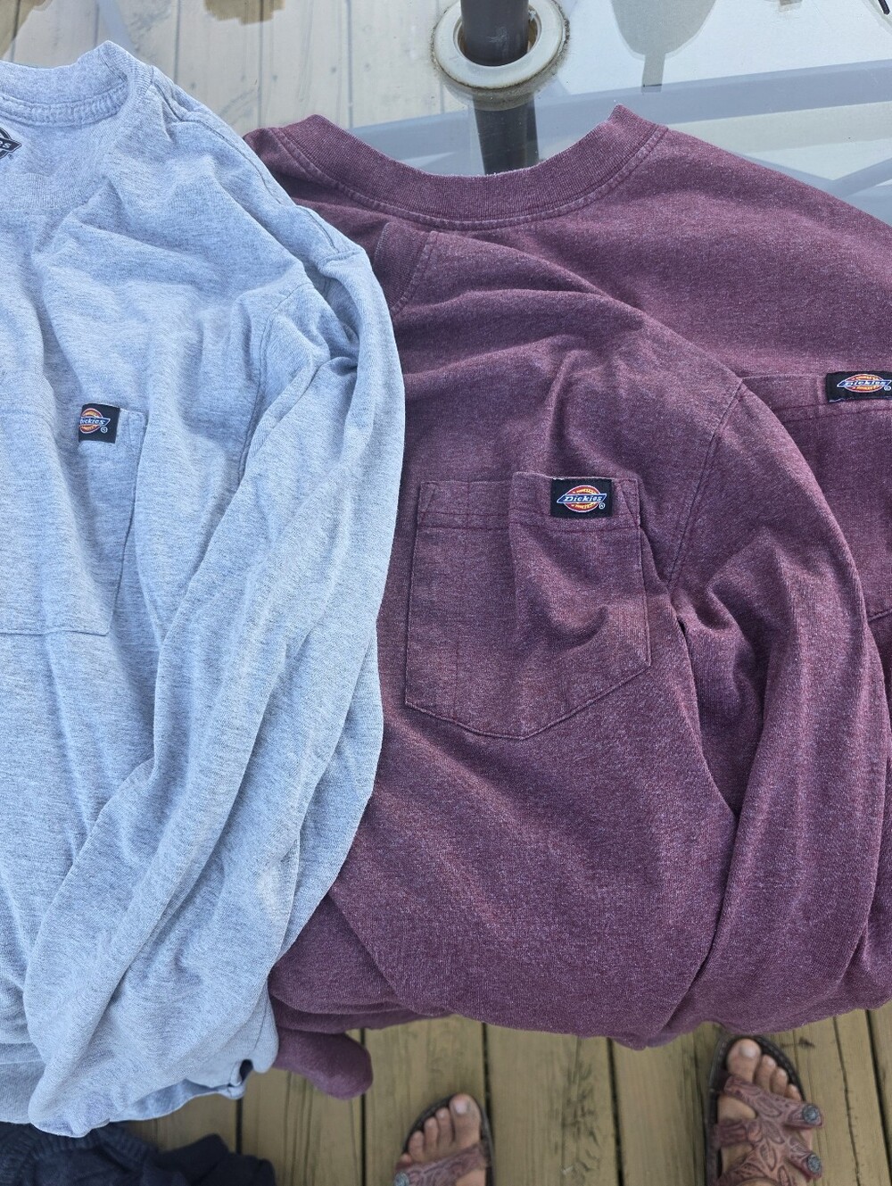 3 Dickies Men’s Crewneck Pocket Shirts Heather Gray & 2 Burgundy